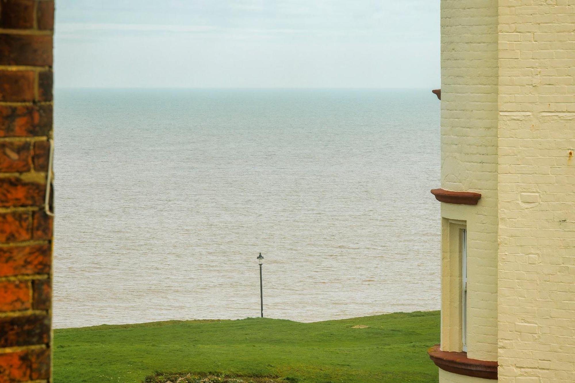 Sandcliff Guest House Cromer Exteriör bild